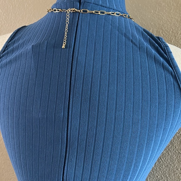 Mock neckline romper - Picture 5 of 8